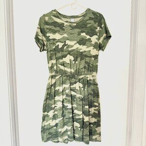 OLD NAVY green camo dress waist defined slub knit shirt short sleeve. Size M